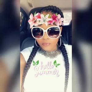 Meet your Posher, Latoya